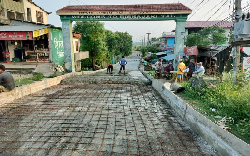 रत्ननगरमा एकवर्षमा १९ किमी सडक कालोपत्रे