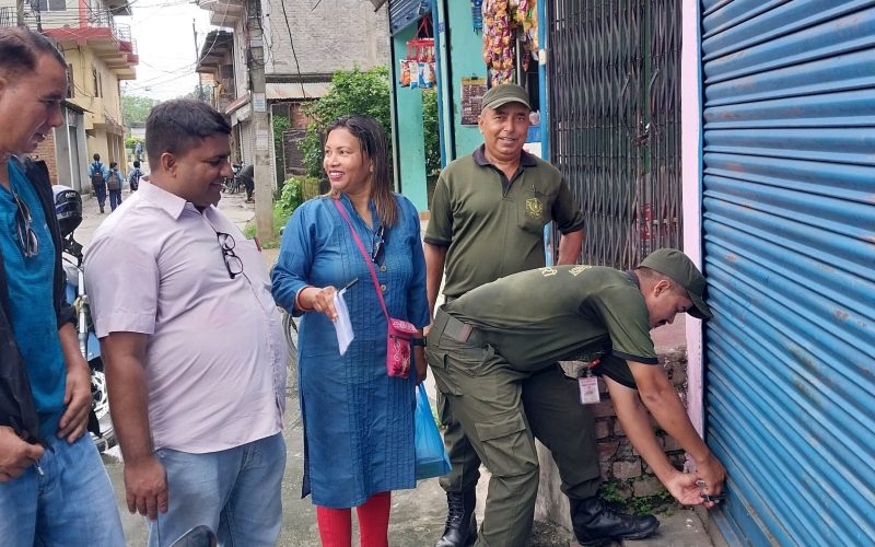 मासु पसलमा चरम लापरबाही : रत्ननगरका चार मासु पसल सील