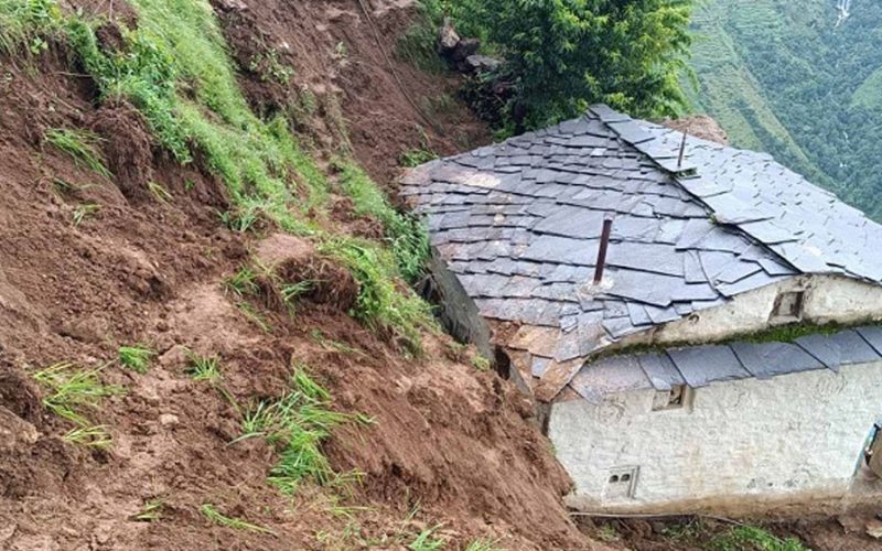 बागलुङ पहिरोः सातको मृत्यु, चार जनाको उद्धार
