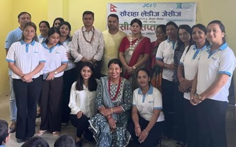 सौराहा लेडी जेसीजको सप्ताह : विपन्नलाई छात्राबृत्ती, दृष्टिविहीनलाई भोजन