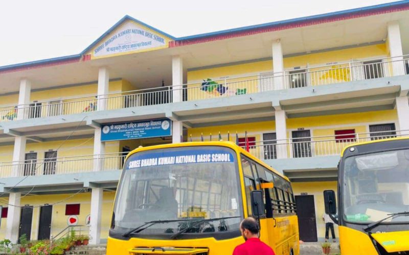 राष्ट्रिय आधारभूत बिद्यालय भद्रकुमारीलाई बिद्यालय बस
