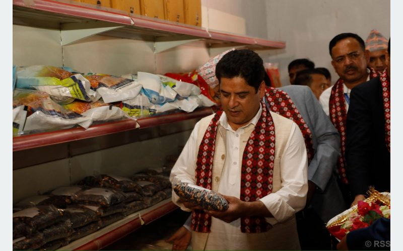 पर्वोत्सव सहुलियत मूल्य पसल सञ्चालनमा