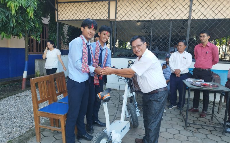 स्काइराइडरका दुई विद्यार्थीलाई प्रतिभा सम्मान