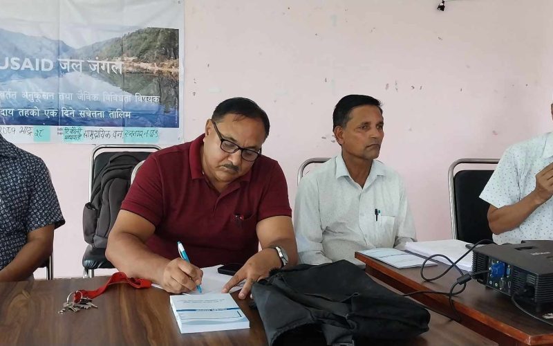 टिकौली वनका उपभोक्तालाई जलबायु परिर्वतन सम्बन्धी प्रशिक्षण