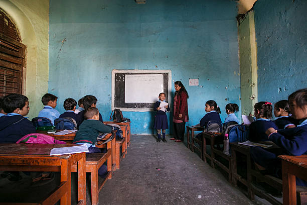 चितवनमा भोलिदेखि विद्यालय खुल्ने, सार्वजनिक यातायात सञ्चालन हुने