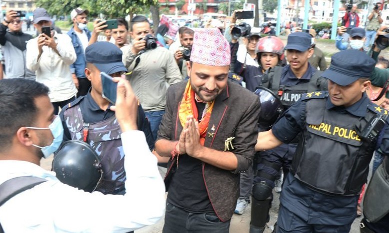 निकोलस भुसाल पक्राउ