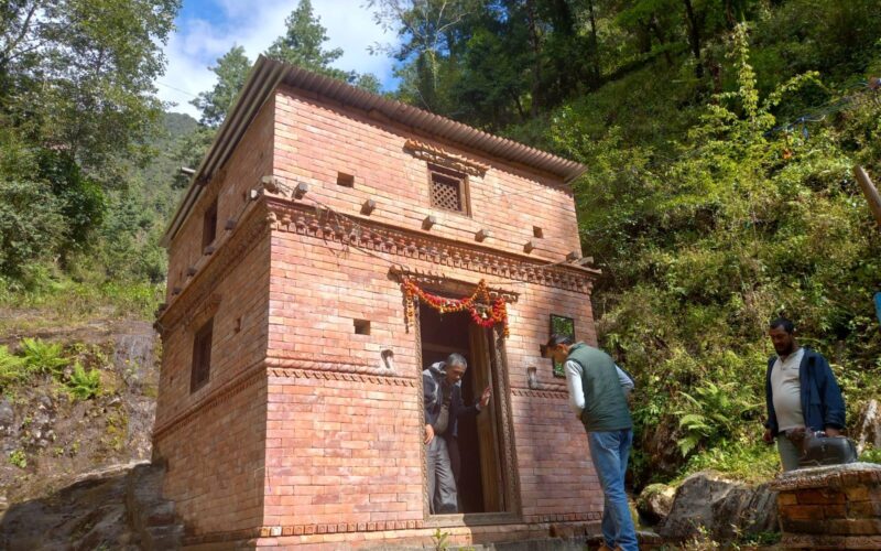 पुनःनिर्माण सुरु भएको तीन वर्षसम्म अलपत्र बालेश्वरी मन्दिर