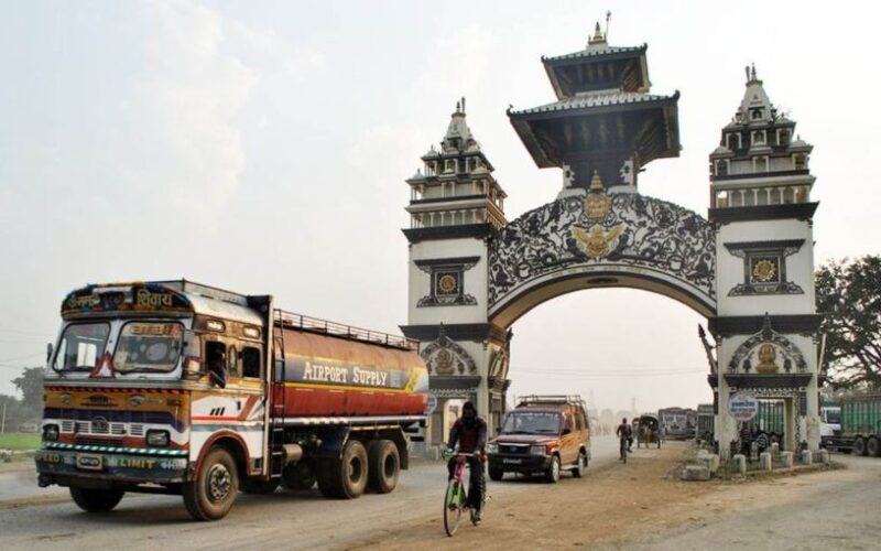 वीरगञ्जबाट पाँच महिनामा ७२ अर्बको पेट्रोलियम पदार्थ आयात