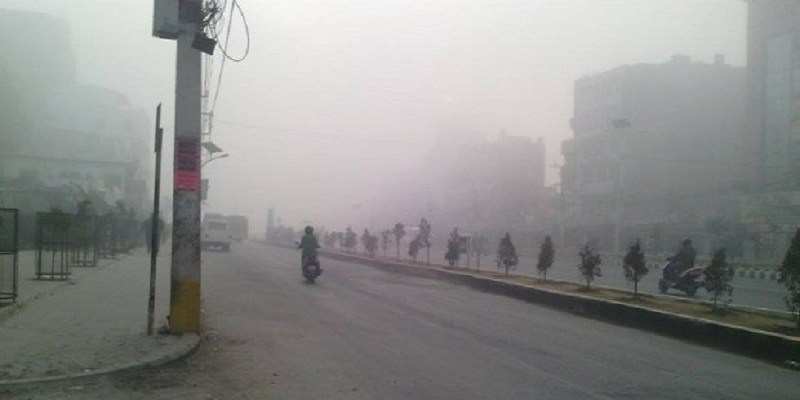 दिउँसैसम्म हुस्सु–कुहिरो लाग्न थालेपछि चिसो ह्वात्तै बढ्यो