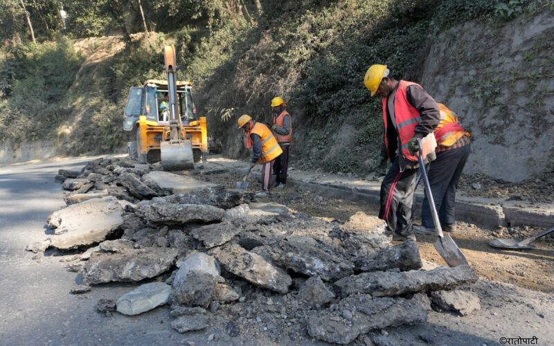 नागढुङ्गा मलेखु सडकखण्ड:शुक्रबार र शनिबार आंशिक बन्द नहुने