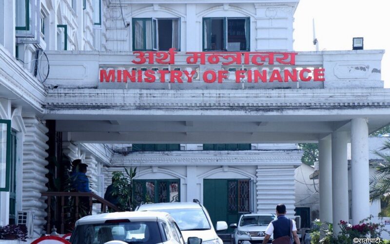 वैदेशिक विकास सहायता सरकारी बजेट प्रणाली बाहिरबाट खर्च हुनेक्रम बढ्दो
