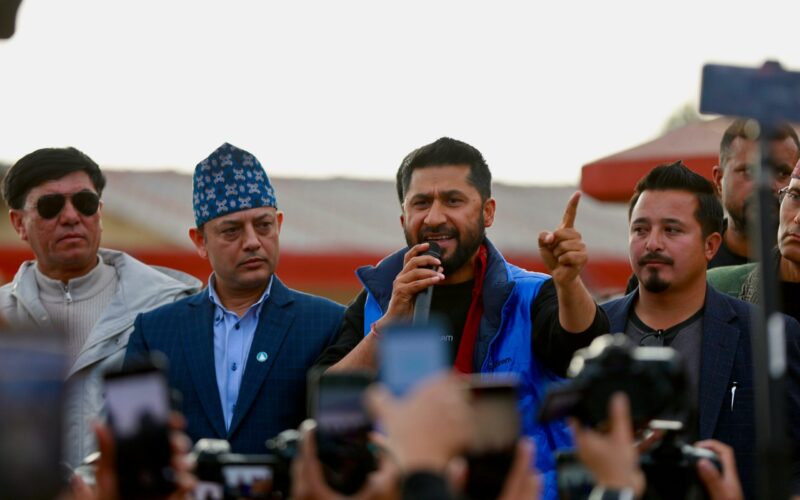 फेसबुकमा रविले भने– धेरै दुःख दियौ, फागुन २१ मा घण्टी बजाएर जवाफ आउनेछ