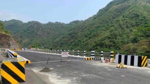 इच्छाकामनाका चेपाङ समुदायलाई चिउरीको बिरुवा वितरण