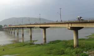 सुनको मूल्य सामान्य घट्यो, आज कतिमा हुँदैछ कारोबार ?