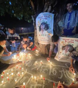 दुर्घटनामा ज्यान गुमाएका कराते खेलाडी सुजनको सम्झनामा चौबिसकोठीमा दीप प्रज्वलन