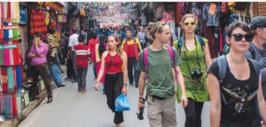 रत्ननगरमा स्वास्थ्य शिविर : ३२२ जनाको स्वास्थ्य परीक्षण