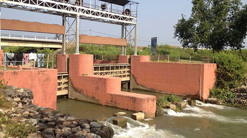 नारायणी लिफ्टको १३ किलोमिटर नहर अतिक्रमणमा