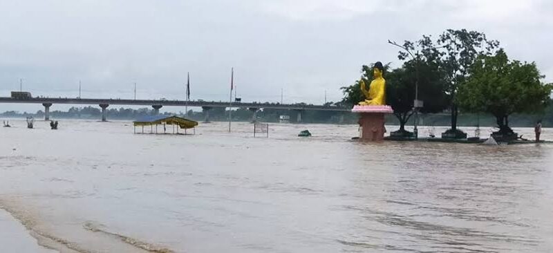 चितवन सहितका स–साना नदीमा आकस्मिक बाढीको उच्च जोखिम, उच्च सतर्कता अपनाउन आग्रह