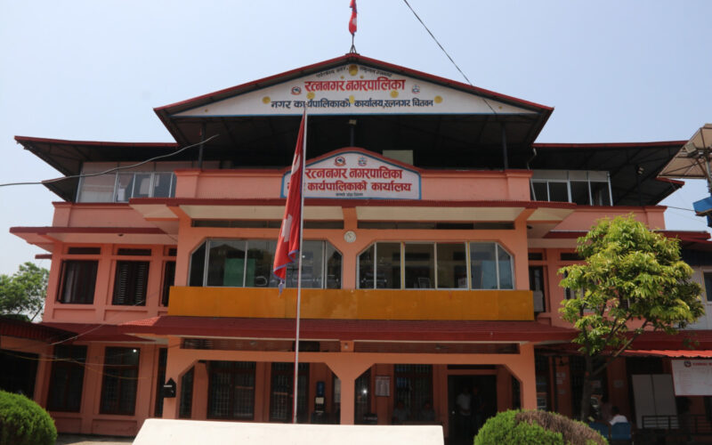 राजस्व संकलनमा रत्ननगरको कीर्तिमानी सफलता, लक्ष्यभन्दा डेढ करोड बढी उठ्यो