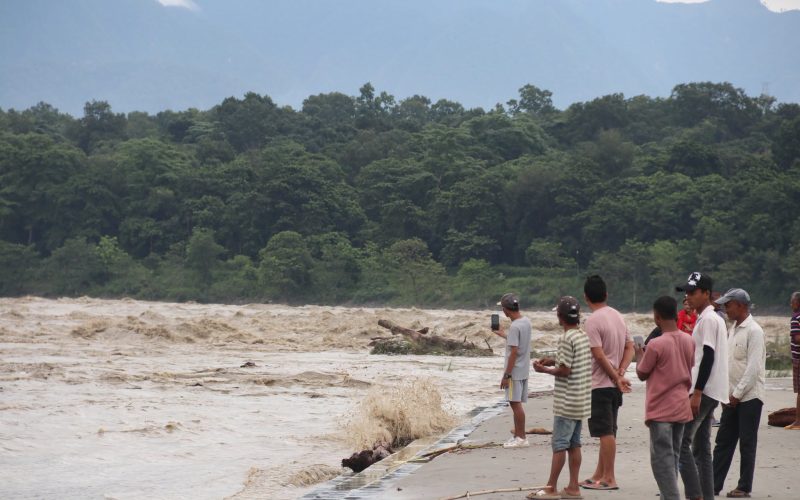 भोटेकोशीमा पुनः आएको बाढीको बहाव नारायणीमा आइपुग्दा खतराको सूचीभन्दा कम