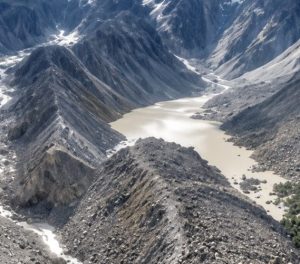 बाढीको उच्च जोखिमका कारण तिब्बतमा उद्धार कार्य स्थगित