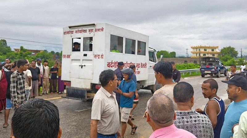 ट्रकको ठक्करबाट एमाले नेत्री सापकोटाको निधन