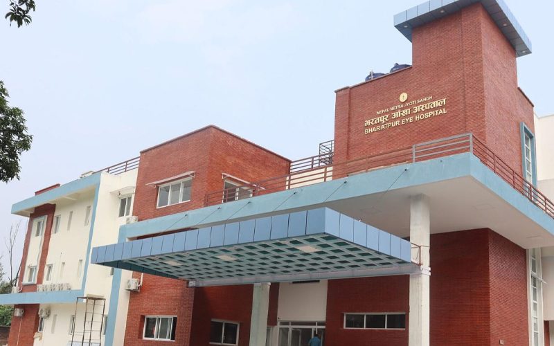बाढी प्रभावितका लागि भरतपुर आँखा अस्पतालले निःशुल्क सेवा दिने