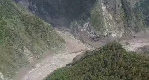 इच्छाकामनाका २ सय चेपाङ परिवारलाई खाद्यान्न वितरण