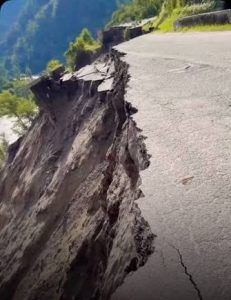 सुनको मूल्य तोलामा पाँच सय रुपैयाँले घट्यो