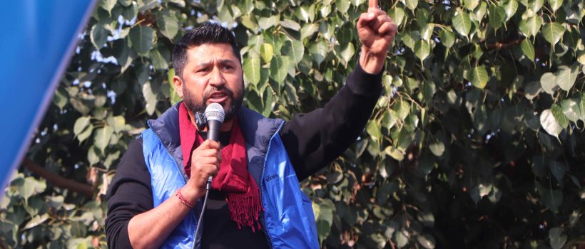राष्ट्रिय स्वतन्त्र पार्टी (रास्वपा) का सभापति रवि लामिछाने शनिबार चितवनको भरतपुरस्थित चौविसकोठीमा आफ्ना कार्यकर्ता एवं शुभेच्छुकहरुलाई सम्बोधन गर्नहुँदै । सभापति लामिछाने रिहा भएपछि आफ्नो चुनावी क्षेत्र चितवनवासीलाई  पहिलो पटक सार्वजनिक रुपमा सम्बोधन गर्नुभएको हो । तस्बिरः सनद अधिकारी/रासस