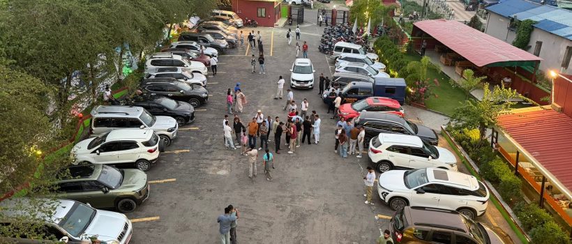 hotel crowd